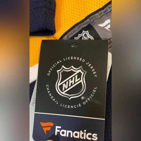 Fanatics Yellow and Blue NHL Jersey Nashville Predators NWT - Picture 4 of 6